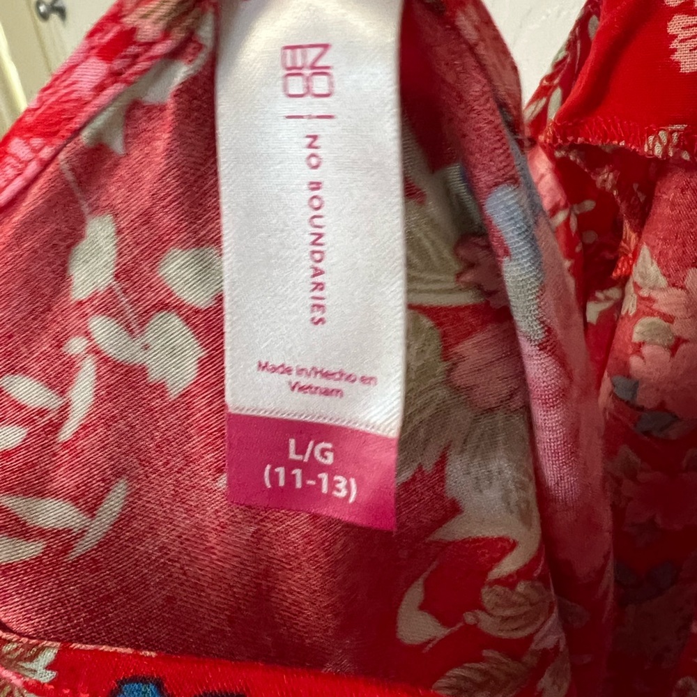 No Boundaries red floral tank - Picture 3 of 3